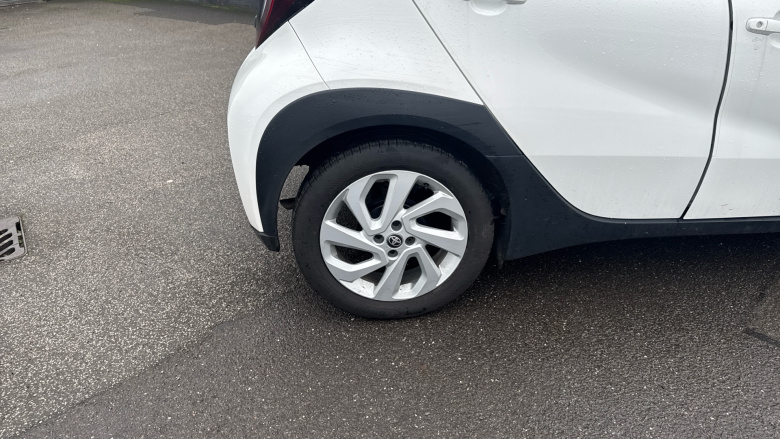 Toyota Aygo X 1.0 VVT-i Pure 5dr Auto Petrol Hatchback